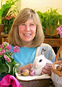 jan_brett_the_easter_egg_photo_250